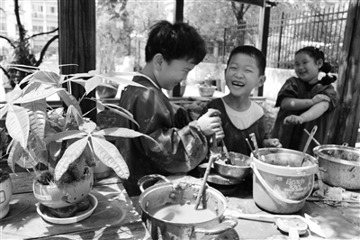 基于幼兒成長 實施親歷課程2.jpg